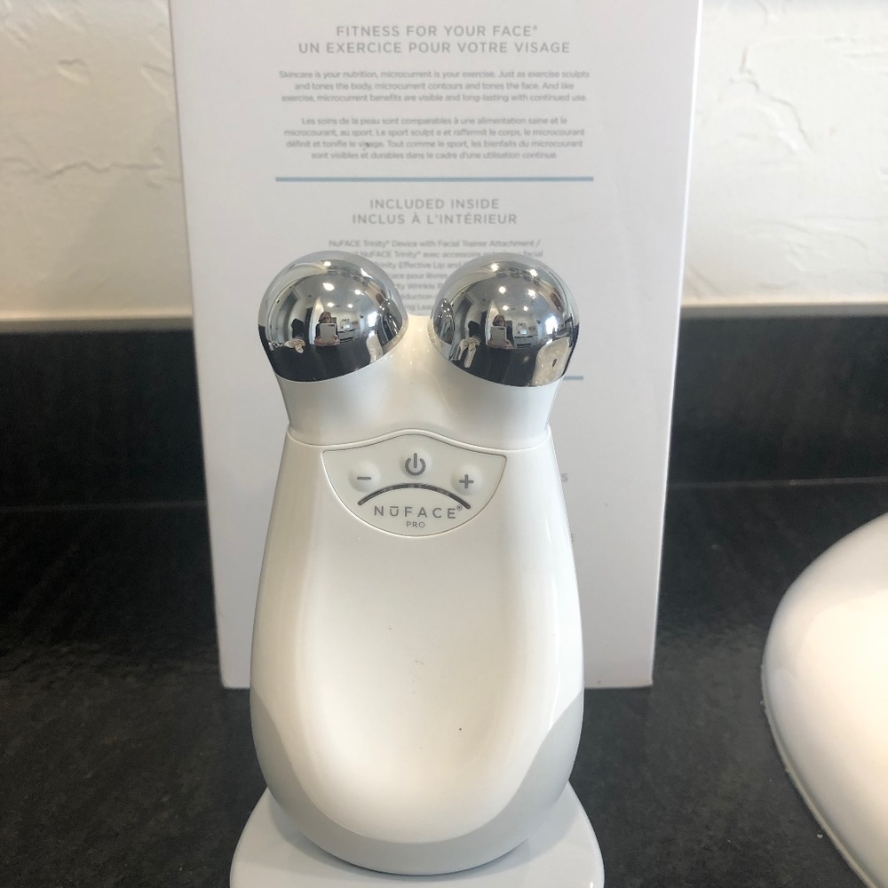Nuface Trinity Pro-Lip/Eye and Wrinkle Reducer attachment included